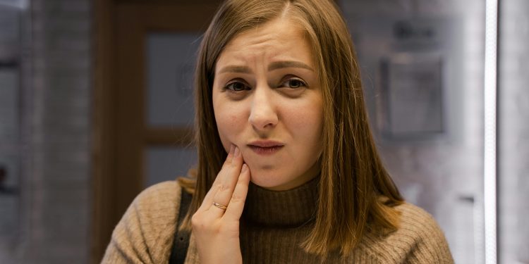 causas dor de dente scaled