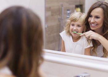 aula matinal de escovar os dentes com a mamae scaled