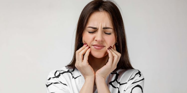 boca inchada dente scaled