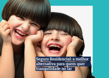 duas crianças gêmeas sorrindo e apoiando a cabeça sobre as mãos. a frente, o título do texto em uma caixa azul.