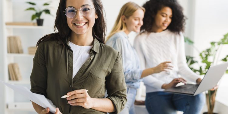 Desbravando caminhos: a liderança feminina no mercado de trabalho!