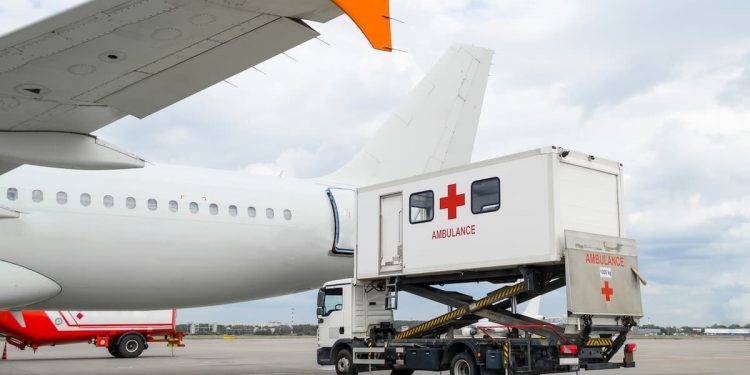 Avião ambulância que realiza repatriação sanitária.